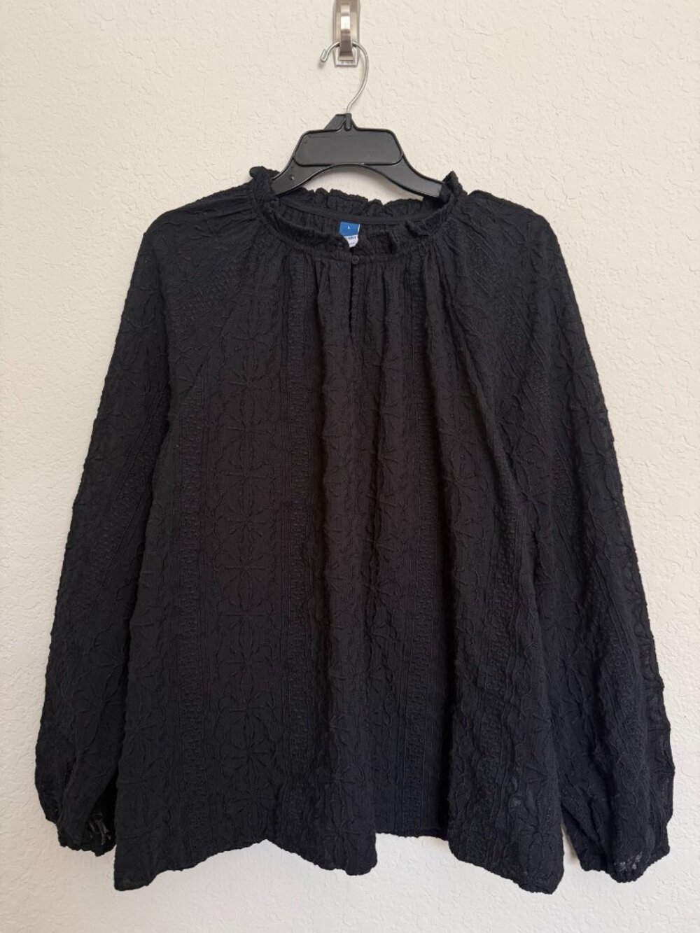 NWT Old Navy Black Lace Embroidered Long Sleeve Peasant Top Size L Boho Preppy